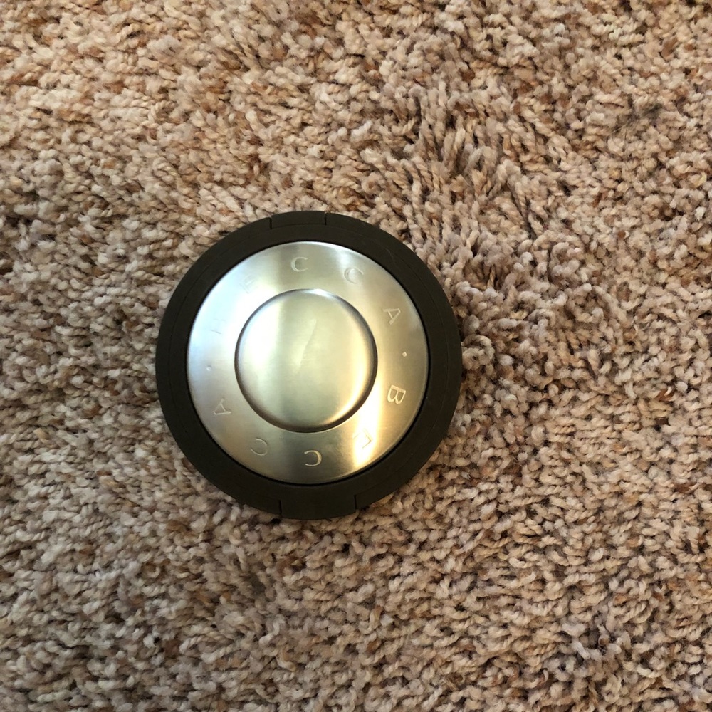 Becca cosmetics shimmering skin perfector - Picture 3 of 3